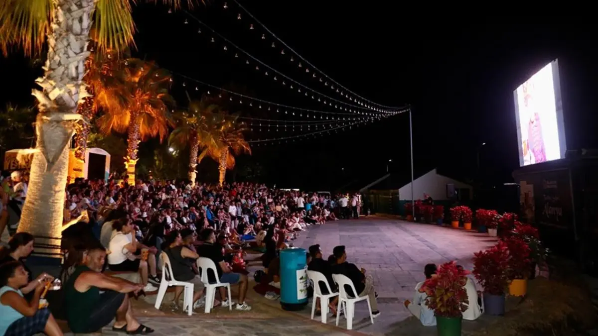 Alanya’da Nostalji Rüzgarı: Yeşilçam Sinema Günleri Başladı